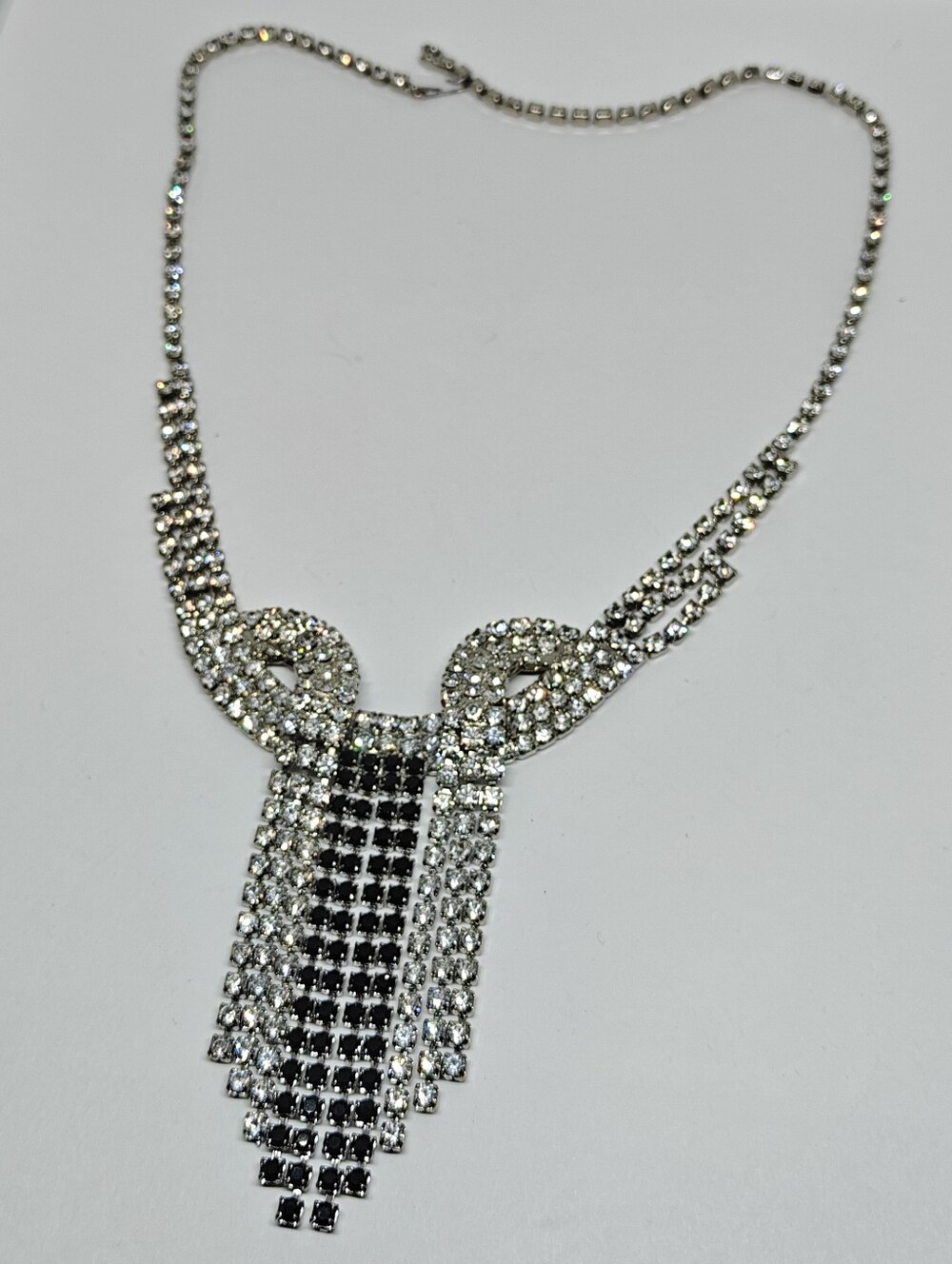 Vintage Art Deco style Cascade crystals necklace